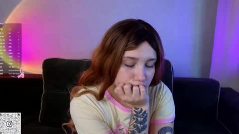 Doloras online show from October 11, 2025, 8:29 pm