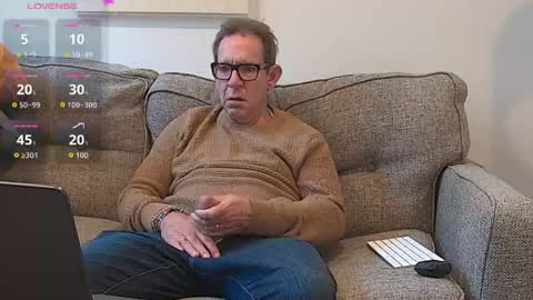 Flickrbrite online show from April 20, 2026, 6:42 pm