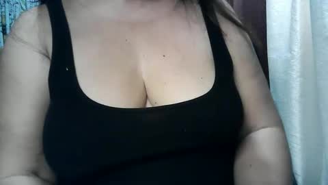 Snapshot of flirtymistressx chatting on November 9, 2025, 1:37 am FlirtyMistressX online show from November 9, 2025, 1:37 am