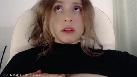 flor3citarockera online show from December 2, 2025, 12:27 am