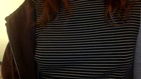 Snapshot of floraexploration chatting on December 2, 2024, 6:21 pm floraexploration online show from December 2, 2024, 6:21 pm