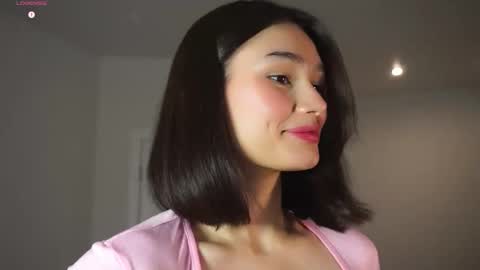 Viola online show from October 24, 2025, 4:09 am