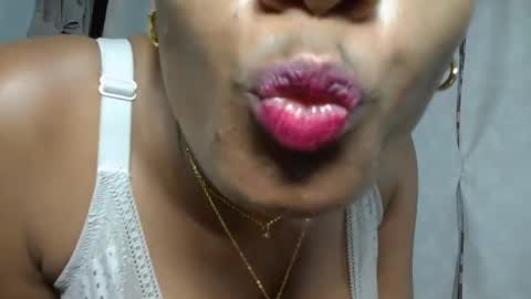 florencia011 online show from January 23, 2025, 2:55 am