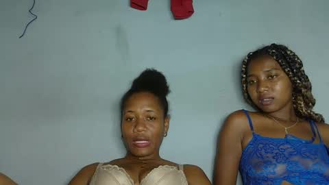 florencia011 online show from January 25, 2025, 6:57 pm