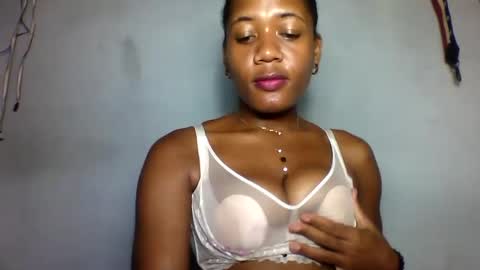 florencia011 online show from January 27, 2025, 6:20 pm