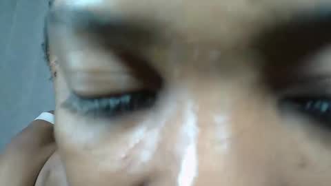 florencia011 online show from February 1, 2025, 11:43 am
