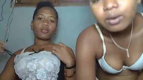 florencia011 online show from February 5, 2025, 8:43 am
