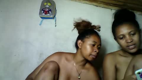 florencia011 online show from October 21, 2025, 6:19 pm