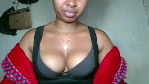 florencia011 online show from October 27, 2025, 2:48 am