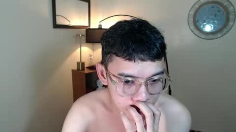 floriankeirxx_ online show from October 2, 2025, 1:12 am