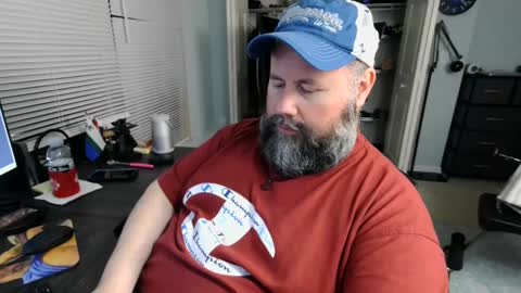 Snapshot of floridabearlive chatting on September 28, 2025, 4:18 am FloridaBearLive online show from September 28, 2025, 4:18 am