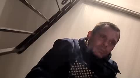 floridaman320 online show from December 15, 2025, 5:23 am