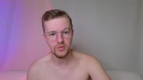 Snapshot of flower_haze chatting on February 13, 2026, 6:09 am Alexander online show from February 13, 2026, 6:09 am