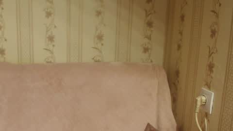 Snapshot of flowercandydoll chatting on November 9, 2025, 11:30 am say meow and send tip online show from November 9, 2025, 11:30 am