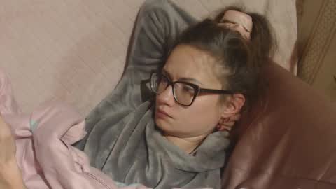 Snapshot of flowercandydoll chatting on November 28, 2025, 12:46 am say meow and send tip online show from November 28, 2025, 12:46 am