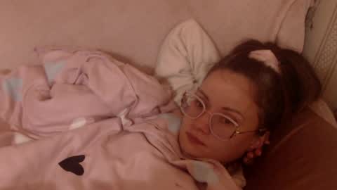 say meow and send tip  online show from April 30, 2026, 10:58 pm