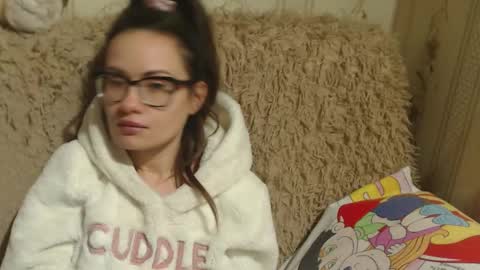 say meow and send tip  online show from February 7, 2025, 1:53 pm