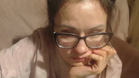 say meow and send tip  online show from February 13, 2026, 4:58 pm