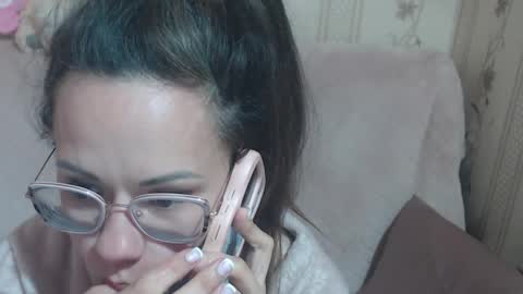 say meow and send tip  online show from April 19, 2026, 7:40 am