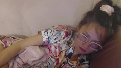 say meow and send tip  online show from May 27, 2026, 8:39 pm