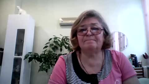 Flowerlower online show from February 2, 2025, 7:41 am