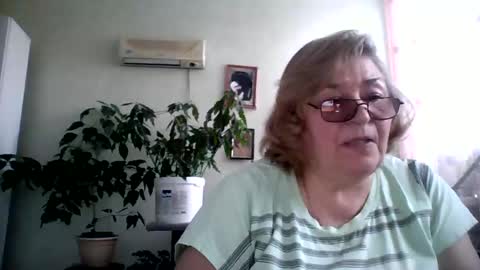 Flowerlower online show from February 13, 2025, 2:20 pm