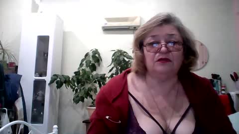 Flowerlower online show from February 22, 2025, 5:35 pm