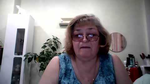 Flowerlower online show from February 24, 2025, 4:47 pm