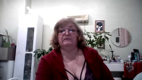 Flowerlower online show from February 24, 2025, 8:25 pm