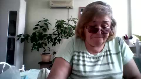 Flowerlower online show from February 25, 2025, 12:55 pm
