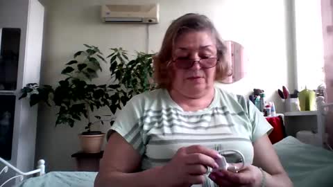 Flowerlower online show from March 5, 2025, 2:12 pm