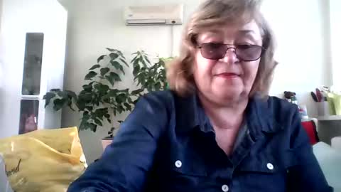 Flowerlower online show from March 7, 2025, 2:01 pm