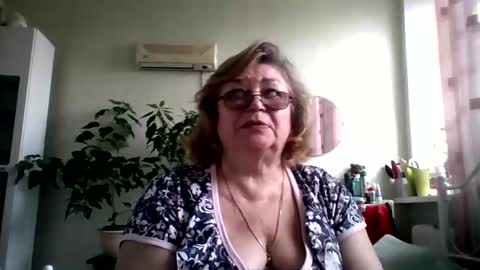 Flowerlower online show from March 8, 2025, 8:44 am
