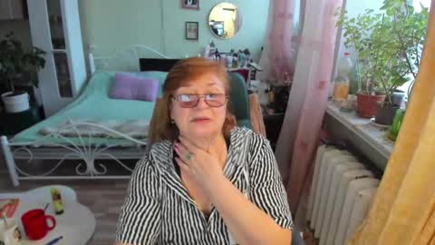 Flowerlower online show from February 12, 2026, 6:19 am