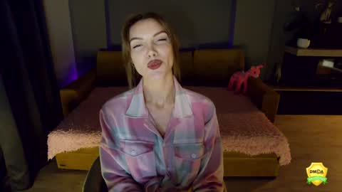 Katrin online show from May 22, 2026, 8:47 pm