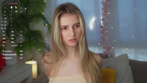 Adeline online show from December 10, 2024, 9:44 am