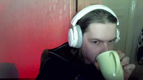 Snapshot of fluffy_boney chatting on December 2, 2024, 2:30 pm Alexey online show from December 2, 2024, 2:30 pm