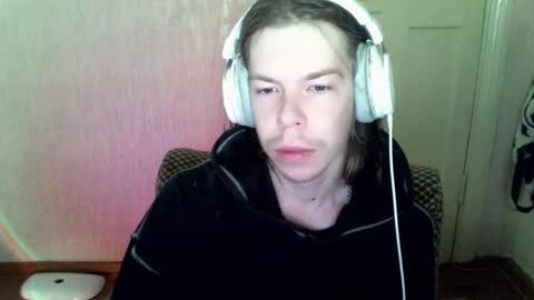 Snapshot of fluffy_boney chatting on December 3, 2024, 5:09 am Alexey online show from December 3, 2024, 5:09 am