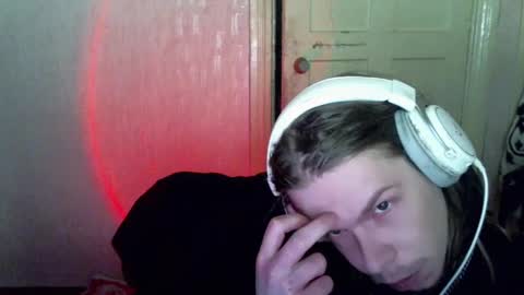 Snapshot of fluffy_boney chatting on December 3, 2024, 12:06 pm Alexey online show from December 3, 2024, 12:06 pm