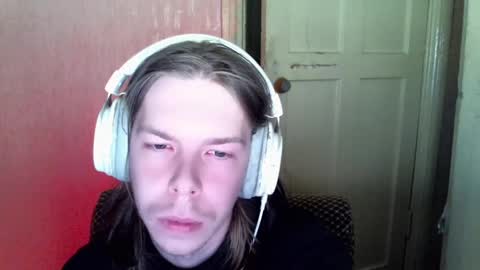 Snapshot of fluffy_boney chatting on December 15, 2024, 3:13 am Alexey online show from December 15, 2024, 3:13 am