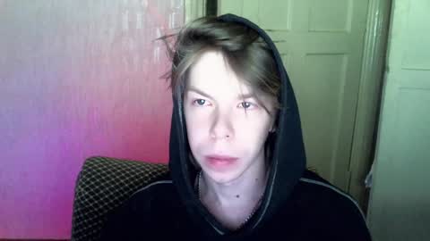 Snapshot of fluffy_boney chatting on December 21, 2024, 5:47 am Alexey online show from December 21, 2024, 5:47 am