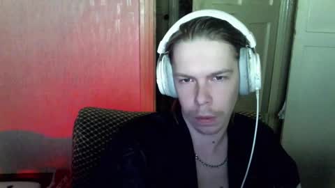 Snapshot of fluffy_boney chatting on December 31, 2024, 10:12 pm Alexey online show from December 31, 2024, 10:12 pm