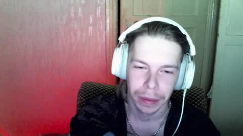 Snapshot of fluffy_boney chatting on January 1, 2025, 1:26 am Alexey online show from January 1, 2025, 1:26 am