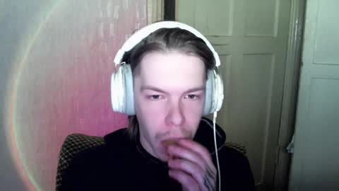 Snapshot of fluffy_boney chatting on January 4, 2025, 4:55 am Alexey online show from January 4, 2025, 4:55 am