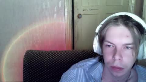 Snapshot of fluffy_boney chatting on January 9, 2025, 9:16 am Alexey online show from January 9, 2025, 9:16 am