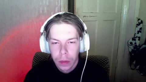 Snapshot of fluffy_boney chatting on January 12, 2025, 11:47 pm Alexey online show from January 12, 2025, 11:47 pm