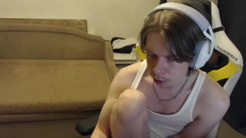 Snapshot of fluffy_boney chatting on January 28, 2025, 6:38 am Alexey online show from January 28, 2025, 6:38 am