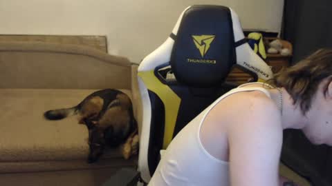 Snapshot of fluffy_boney chatting on January 28, 2025, 9:41 am Alexey online show from January 28, 2025, 9:41 am