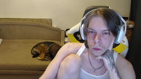 Snapshot of fluffy_boney chatting on January 28, 2025, 9:40 pm Alexey online show from January 28, 2025, 9:40 pm