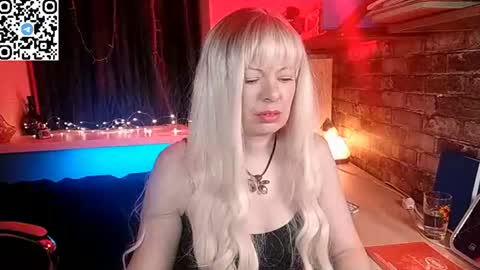 Snapshot of fluffy_duffy962 chatting on June 25, 2026, 9:30 pm Irene online show from June 25, 2026, 9:30 pm